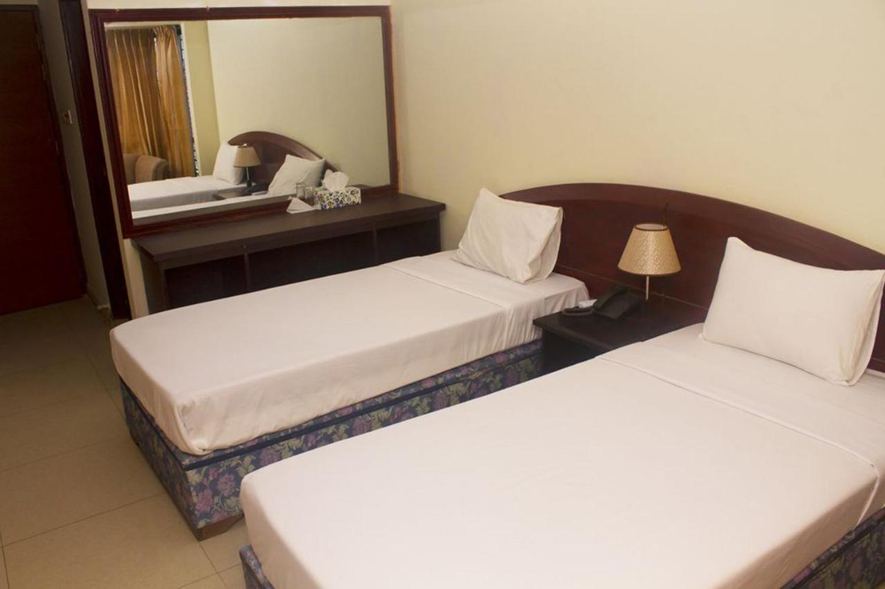Hotel Tea Tree & Resort Дака Екстериор снимка