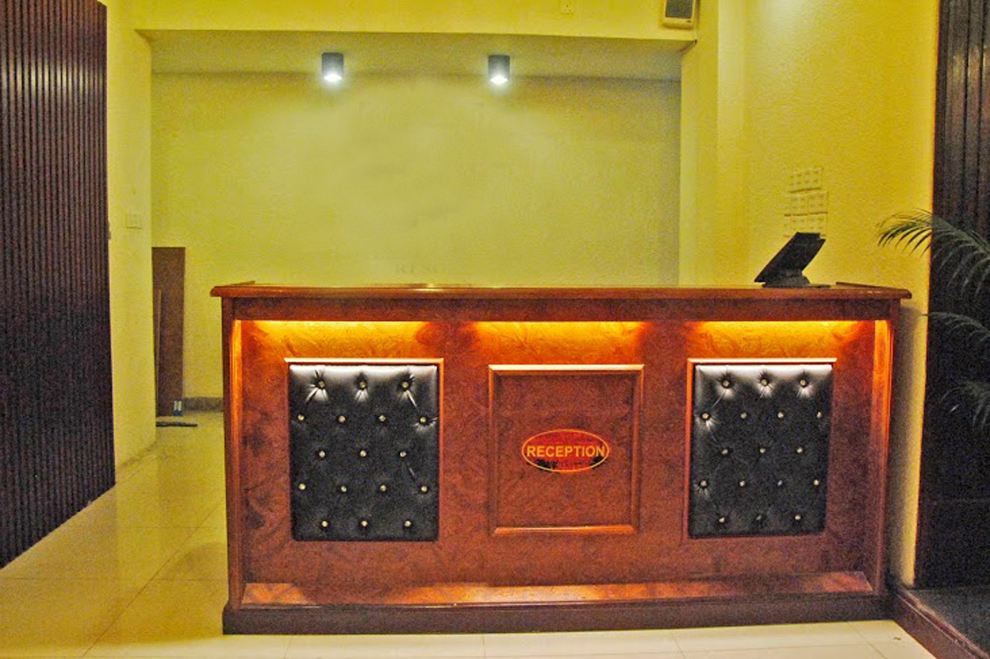 Hotel Tea Tree & Resort Дака Екстериор снимка